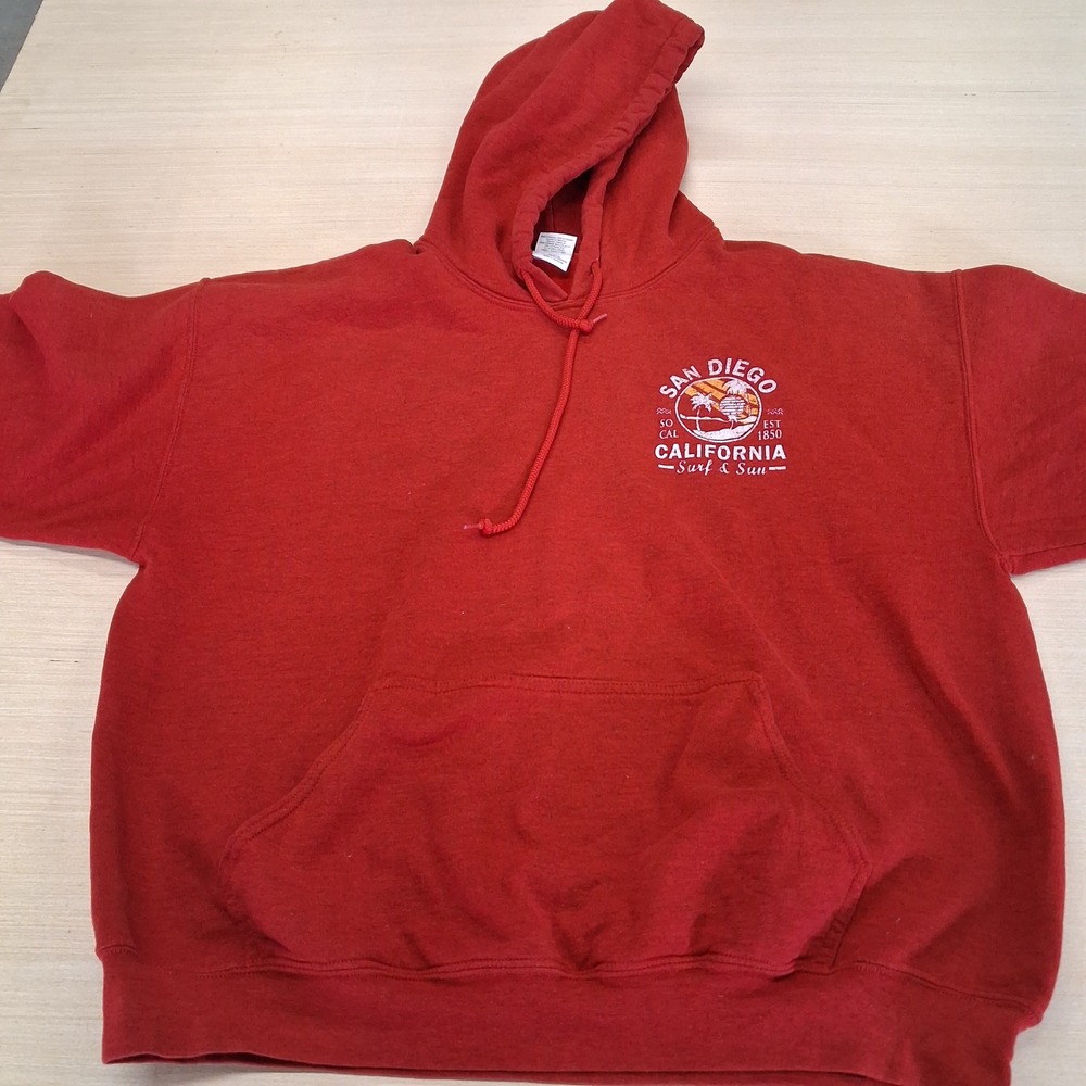 Gildan Hoodie Mens XL Heavy Blend Red San Diego California Surf Graphic EUC